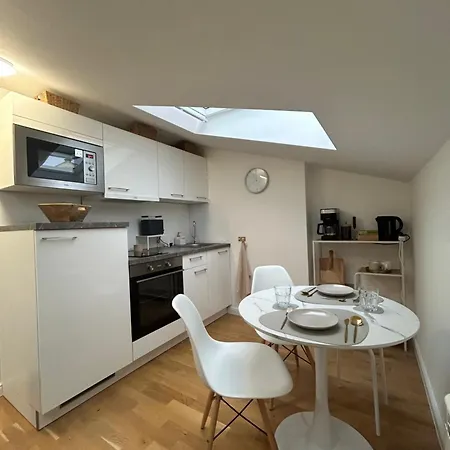 Modern Flat In Iconic Location